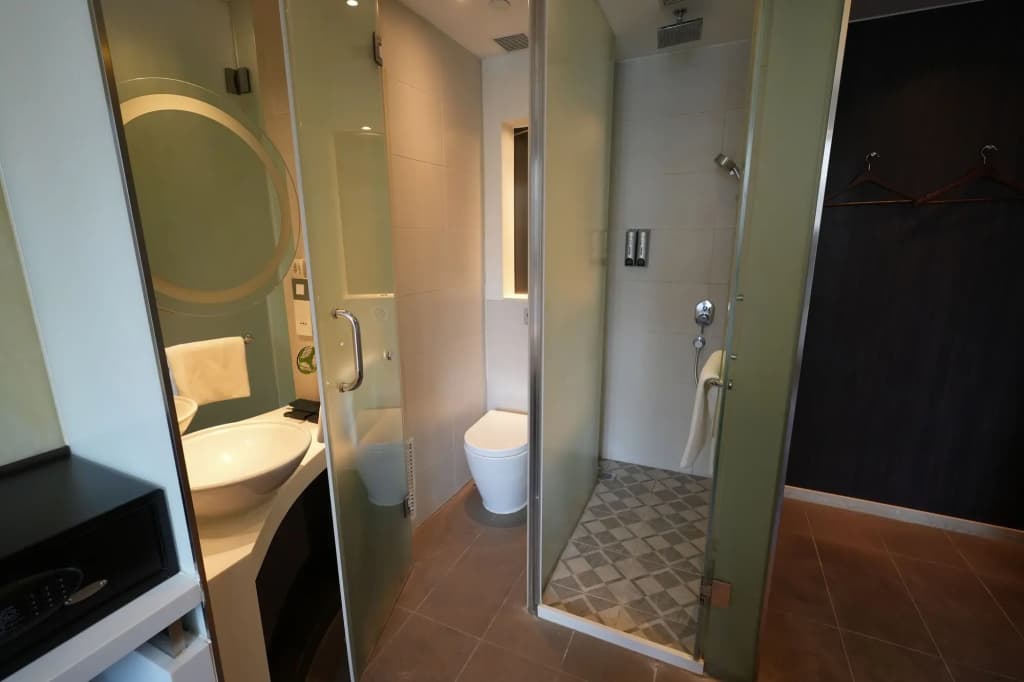 Epoch Hotel - photo 7