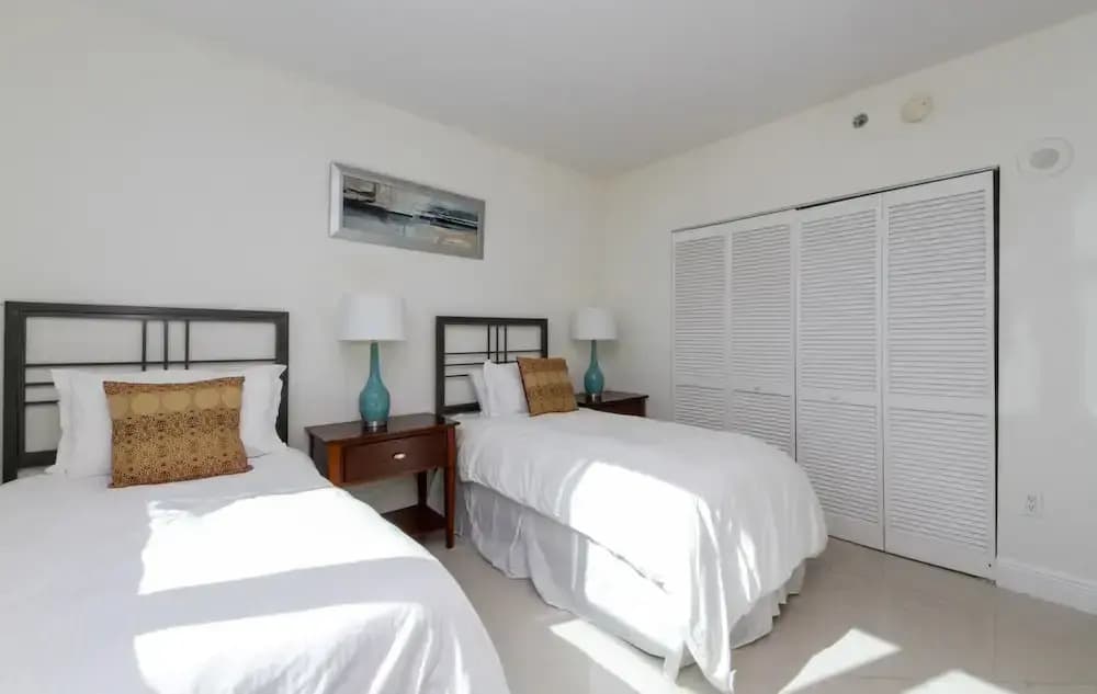 Bluebird Suites in Brickell - photo 6