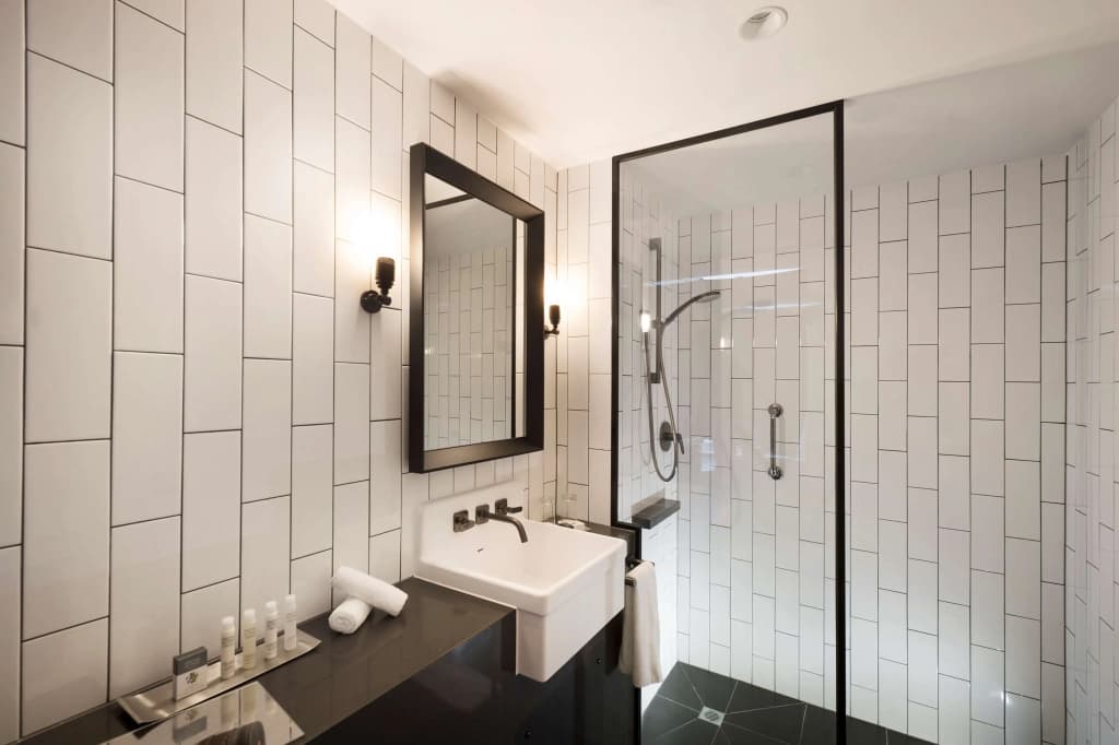 DoubleTree by Hilton Hotel Melbourne - Flinders Street - photo 9