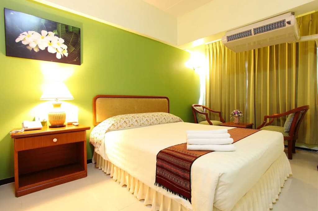 Regent Ramkhamhaeng and Apartment - photo 15