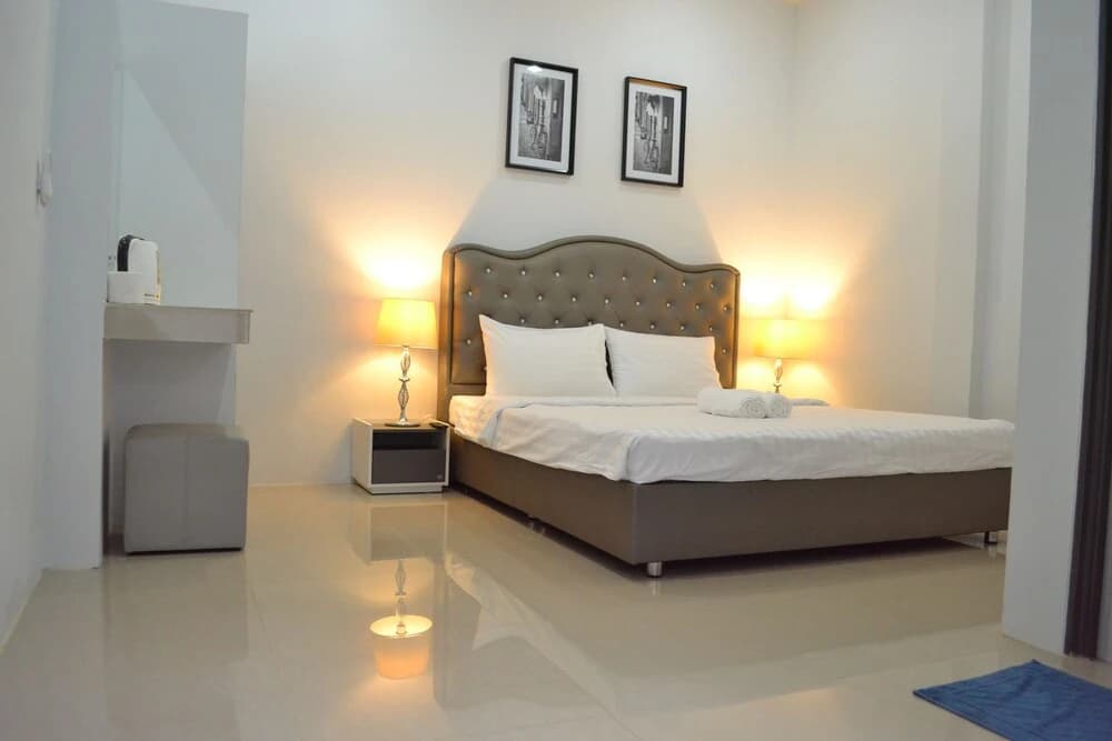 Icon Place Apartment - photo 11