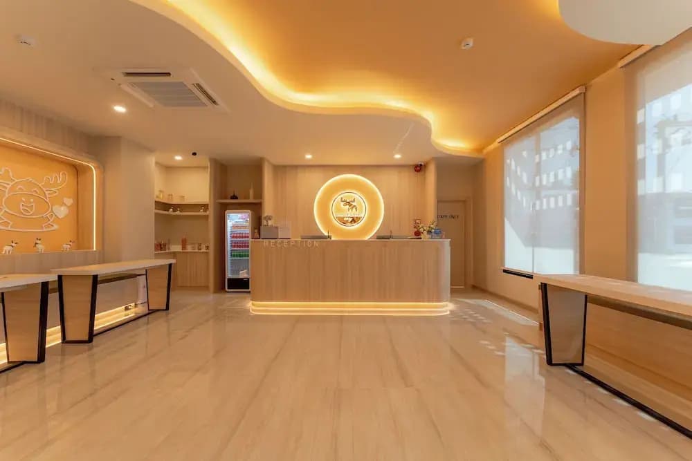 Moose Easy Hotel - photo 2