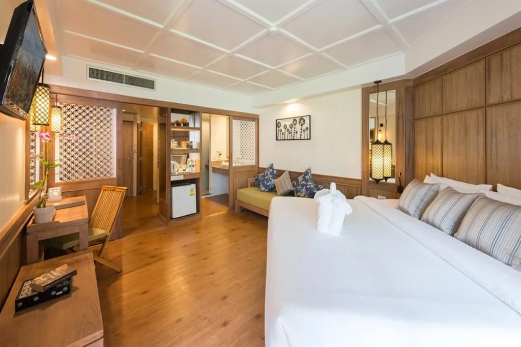 Katathani Phuket Beach Resort - photo 8