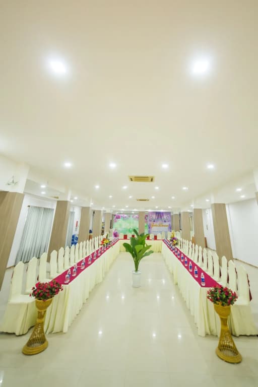 Green Hotel Danang - photo 10