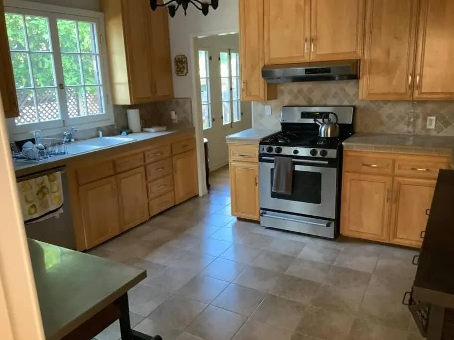 House, walking distance from Universal Studios - photo 4