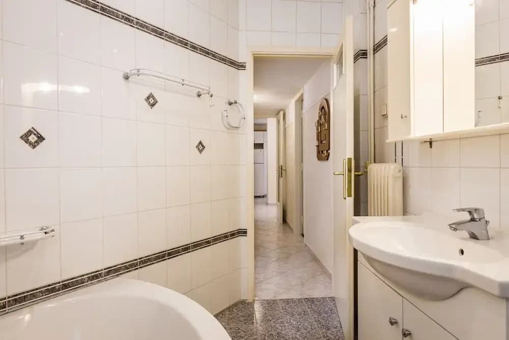Classy 2 bedroom apartment near Acropolis & Metro - photo 7