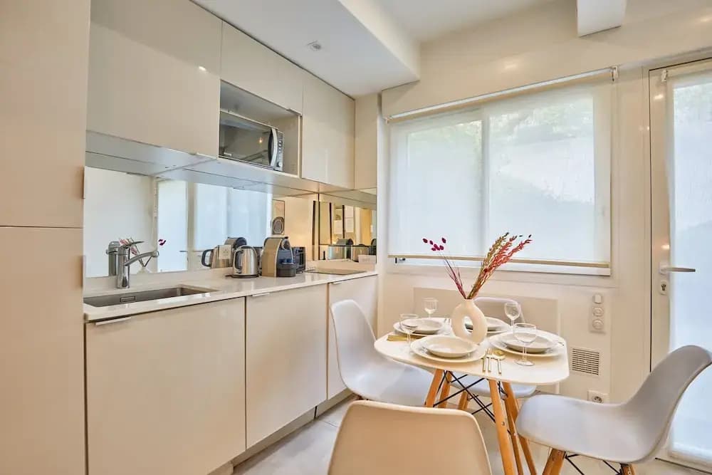 Charming Apartment Center of Paris Le Marais - photo 9