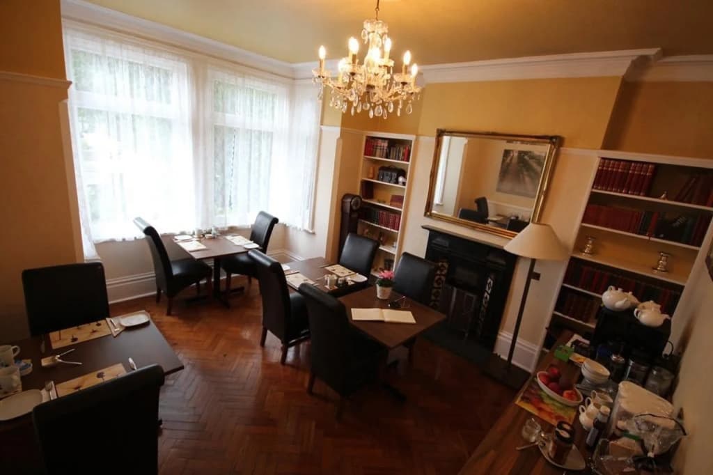 Croham Park Bed & Breakfast - photo 16