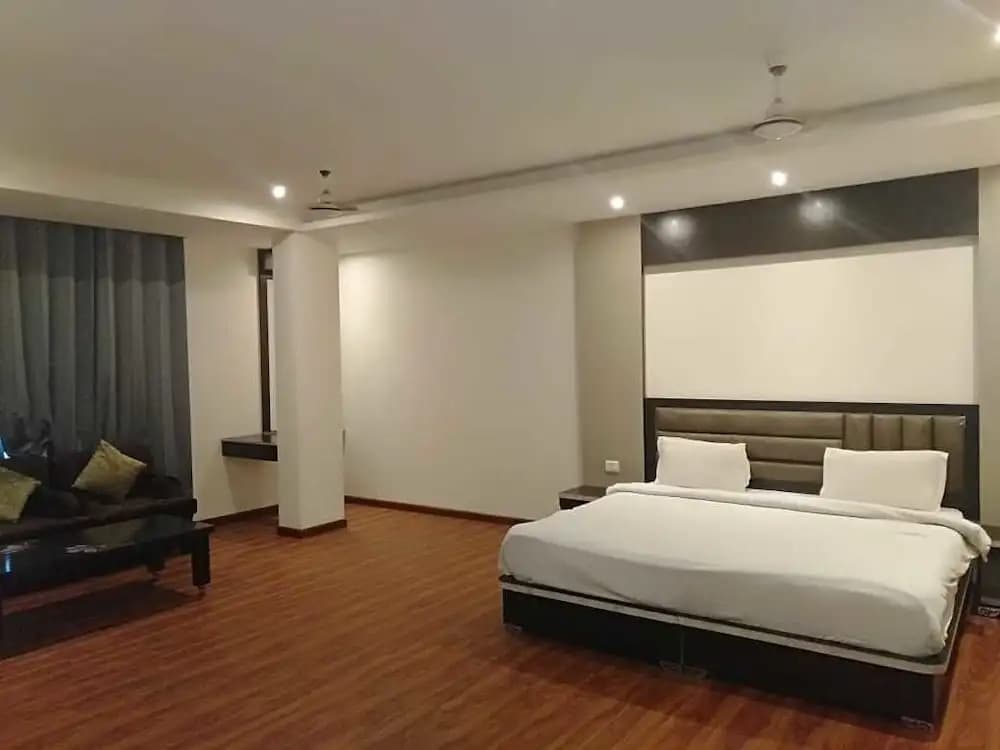 Ratan Paradise - photo 6