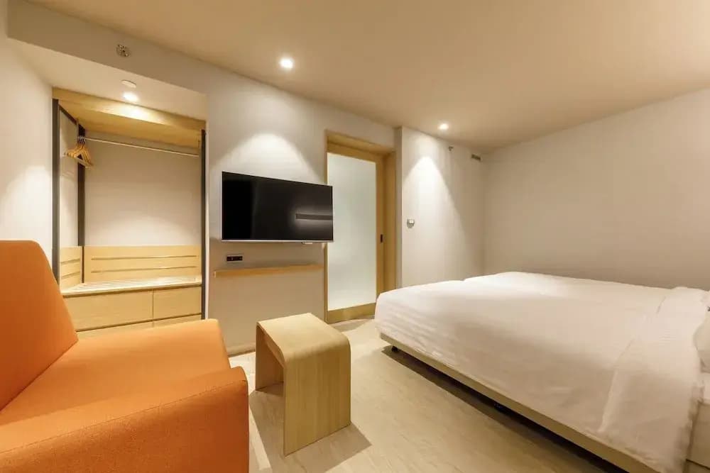 Nishitetsu Hotel Croom Bangkok Silom - photo 6