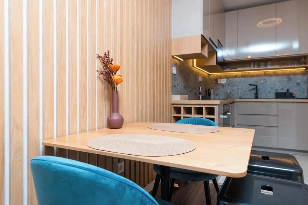 WaterFront City Apartments by FirstHost - photo 19