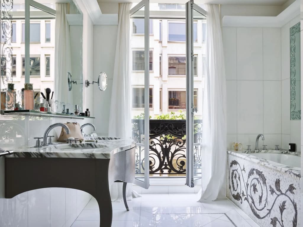 Plaza Athenee Hotel - photo 8