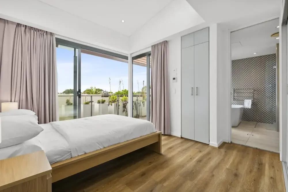 Bright & Modern 3-bed Townhouse in Rosebery - photo 5