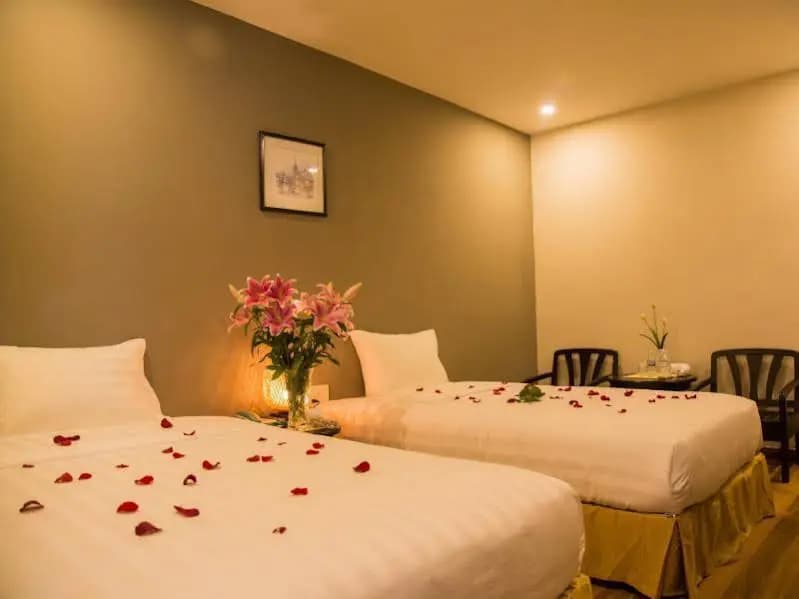 The Sun Hotel - photo 3