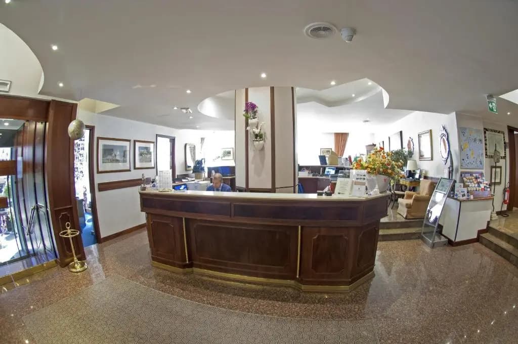 Hotel Bristol - photo 28