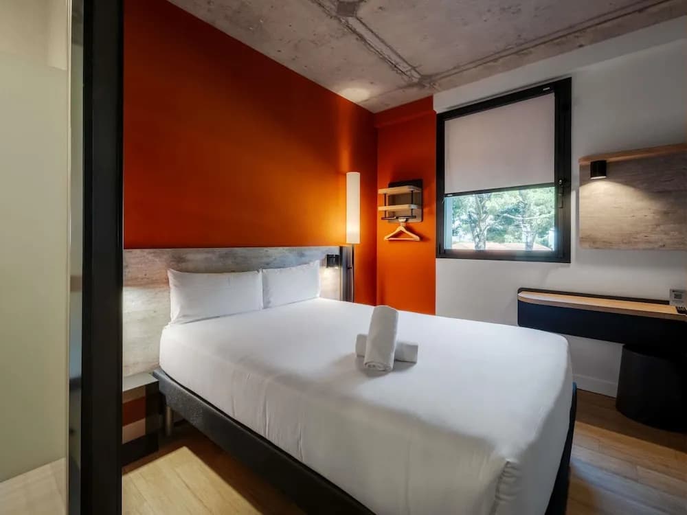 Ibis Budget Madrid Aeropuerto - photo 25