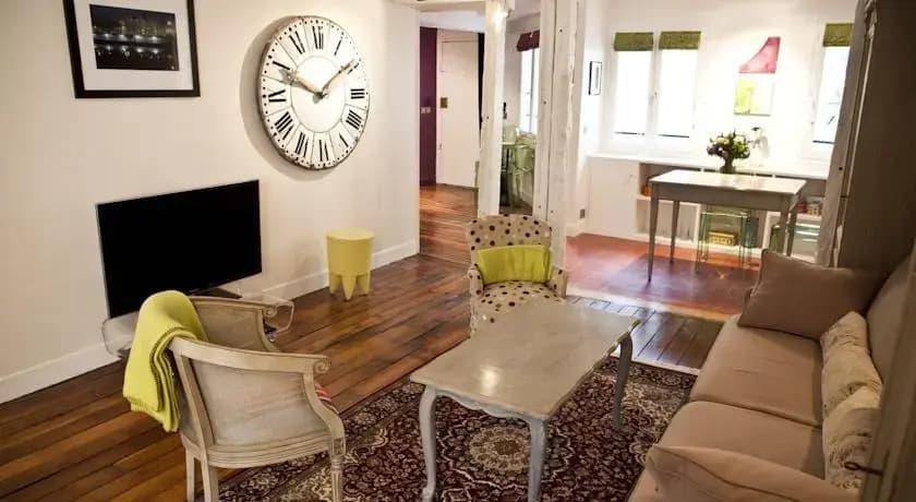 Luxurious apartment, near Louvre at the heart of Paris - photo 6