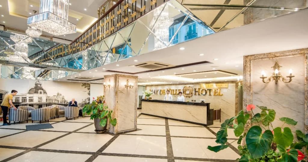 May De Ville Lakeside Hotel - photo 12