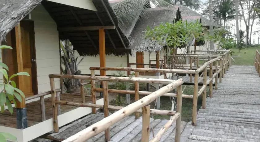 Seaside Cottages & Restaurant - photo 5