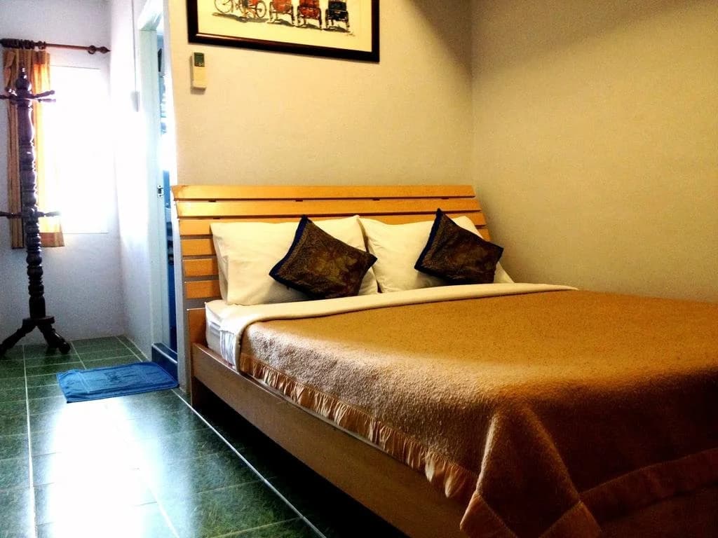 Siam House - photo 1