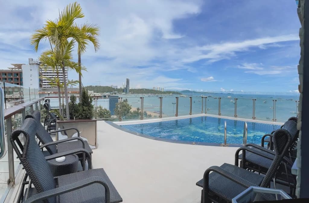 Serenotel Pattaya Beach Front - photo 48