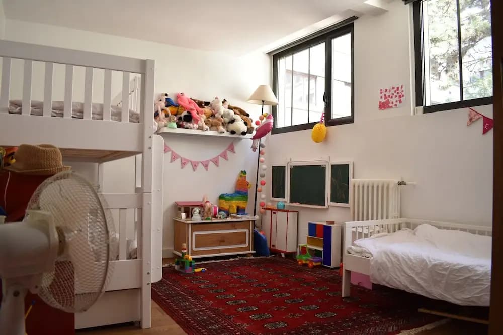 Spacious 2 Bedroom Loft Style Apartment - photo 3
