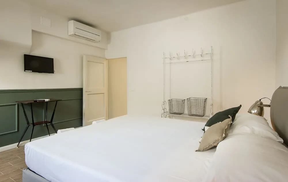 Apartments Florence - San Marco Suite - photo 11