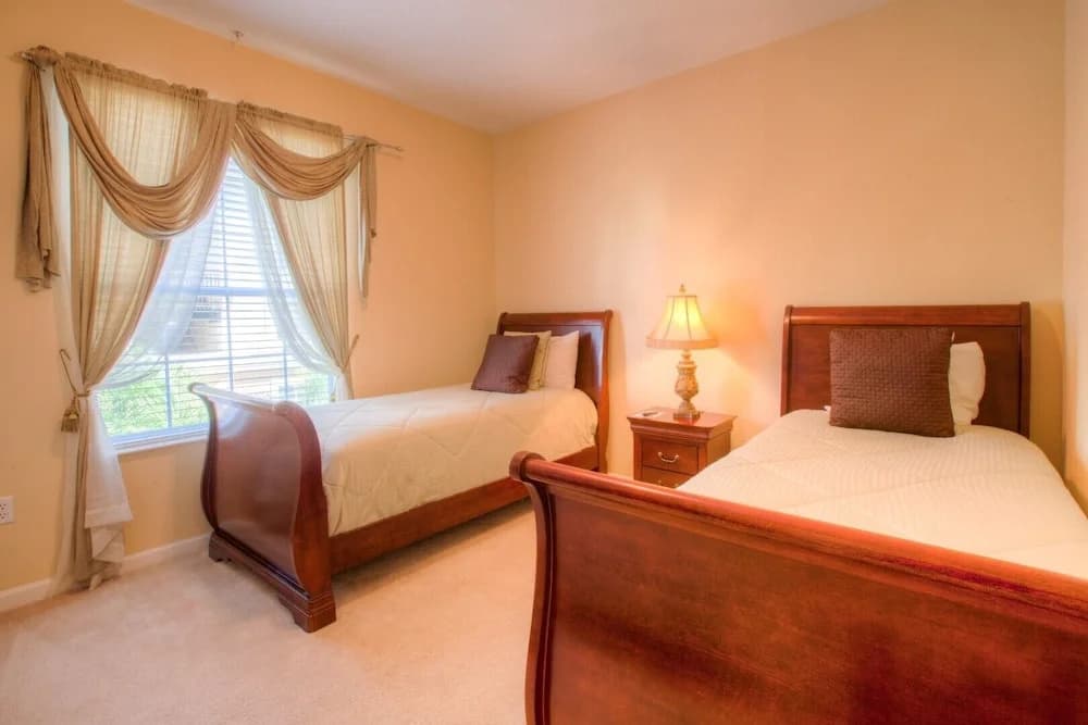 Lovely Third-floor Vista Cay Resort Condo! - photo 6