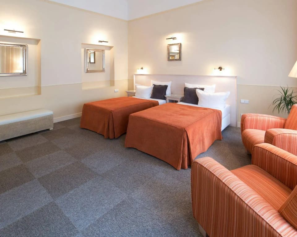 Unitas Hotel - photo 7
