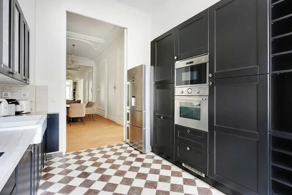 Spacious Apartment - 2br/4p - Arc de Triomphe - photo 9