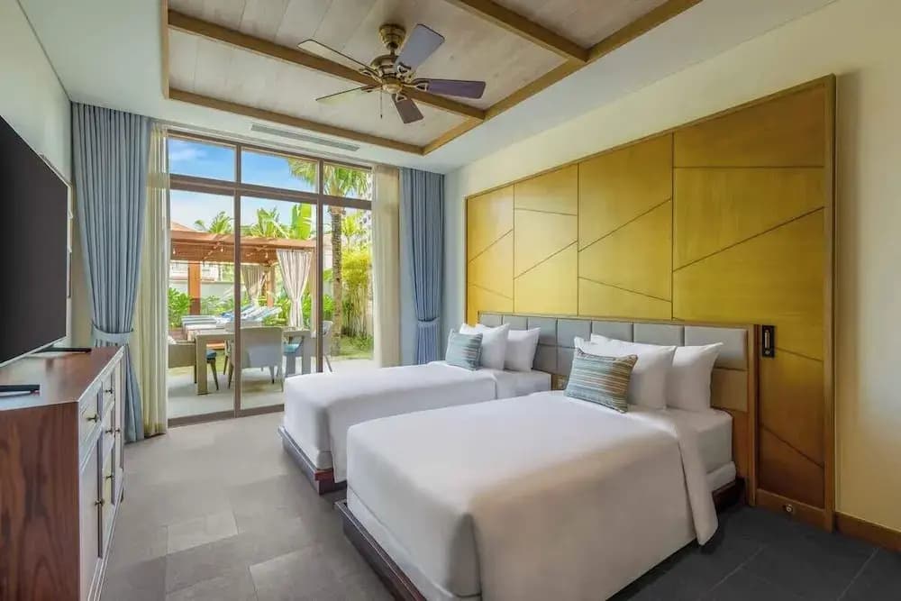 Beachside Villa: 2BR Private Pool & Breakfast - photo 2