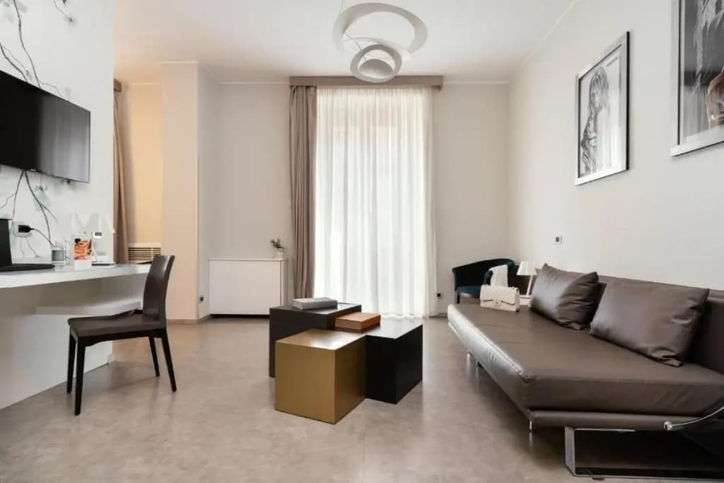Montenapoleone Suites - photo 28