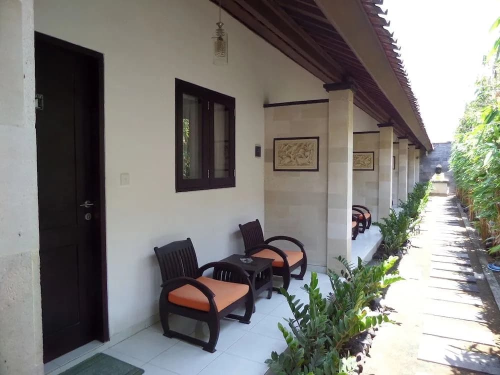 TL Guesthouse - main photo