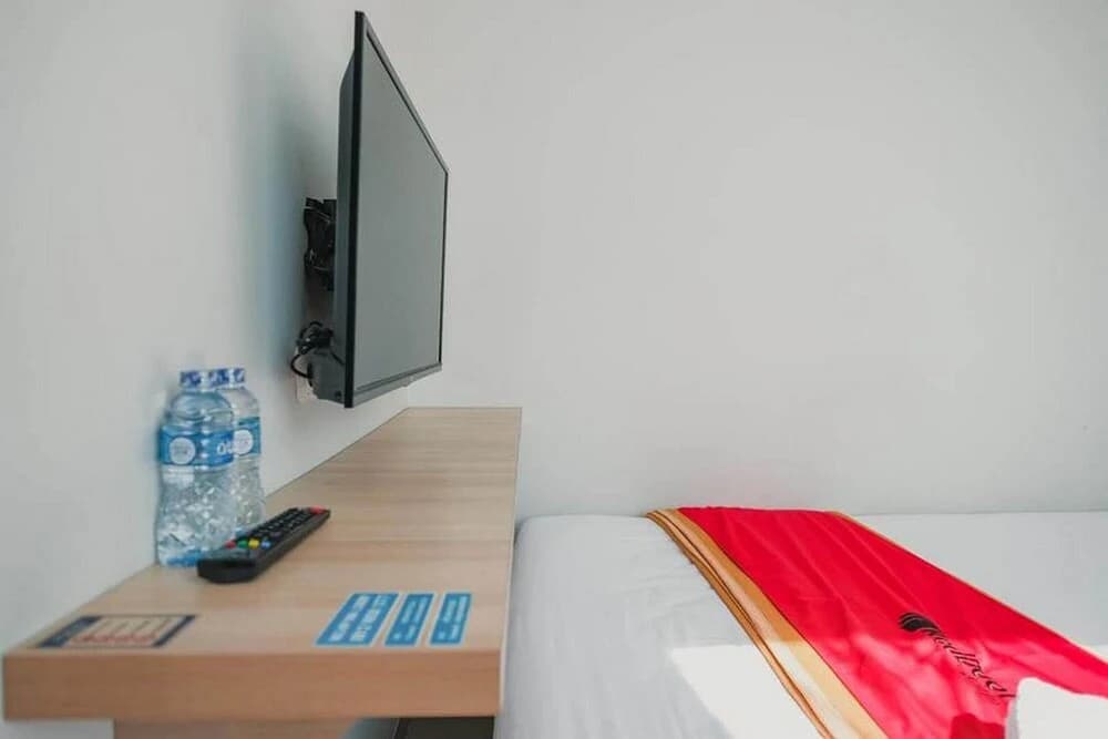 Kost M25 Hostel by Reddoorz - photo 6