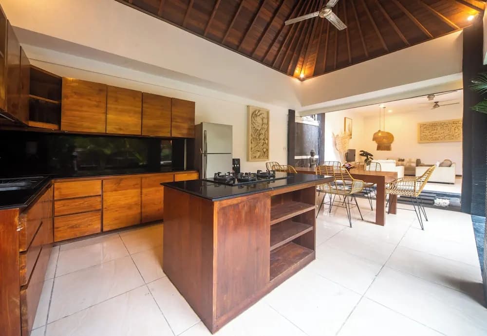 3BR Villa White Rose Central Canggu - photo 17
