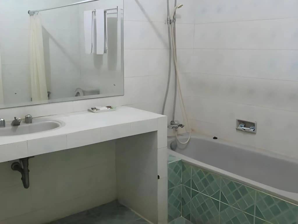 Hotel Lautze Indah - photo 6