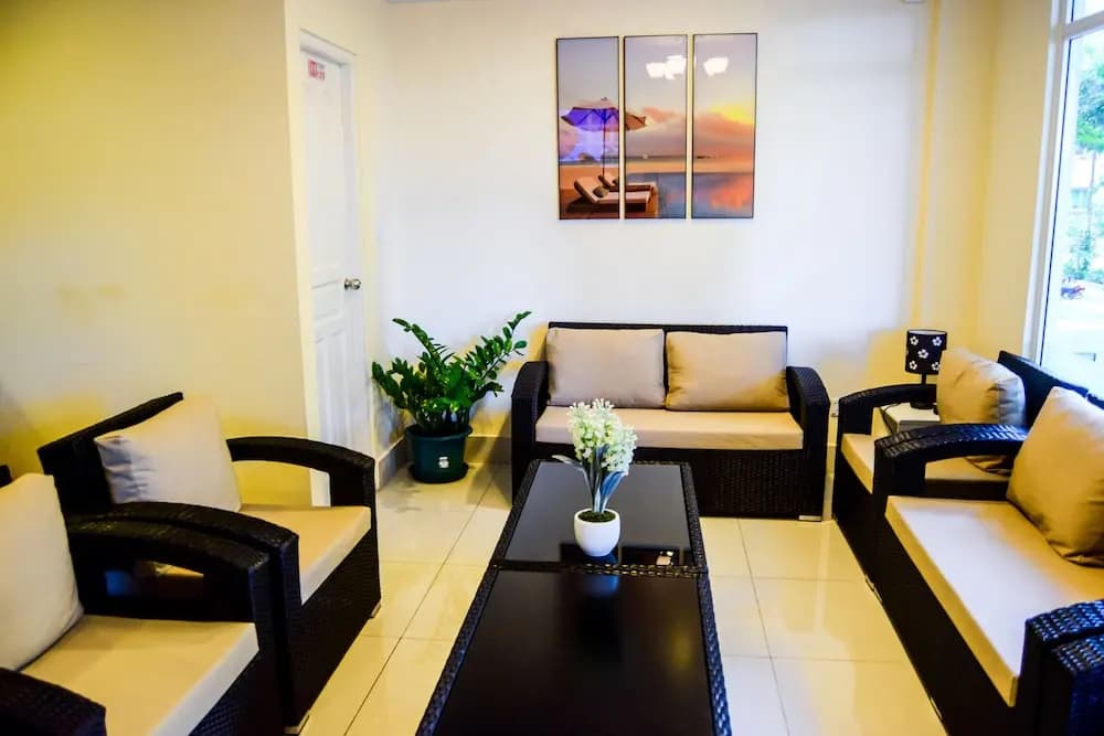 Huvadhumaa Inn - photo 12