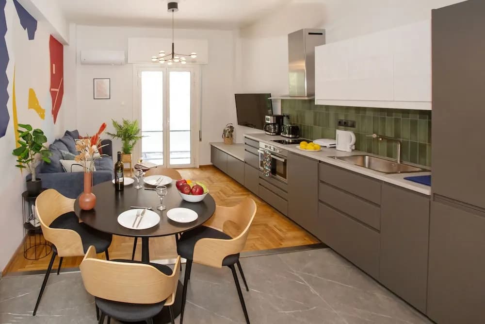 The Modern Studio by GHH - photo 2