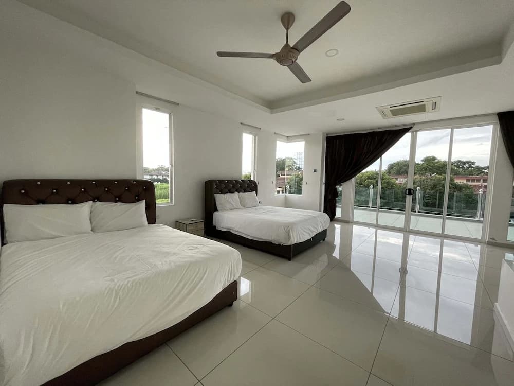 Alpine PD Taman Kiara 2 Homestay - photo 2