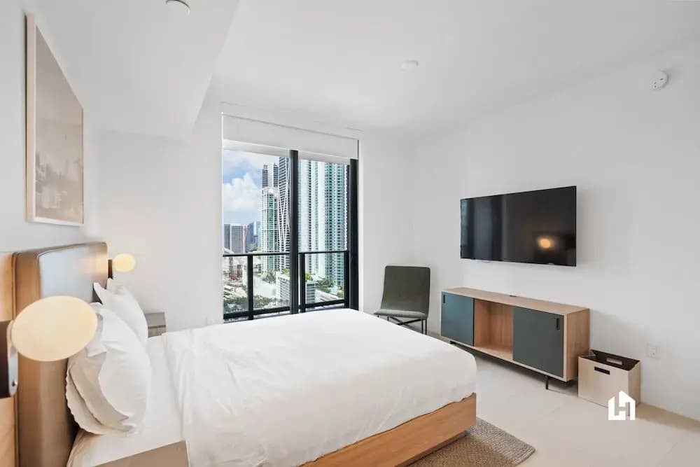 Stylish Apartments with Partial Ocean Views in Downtown - photo 22