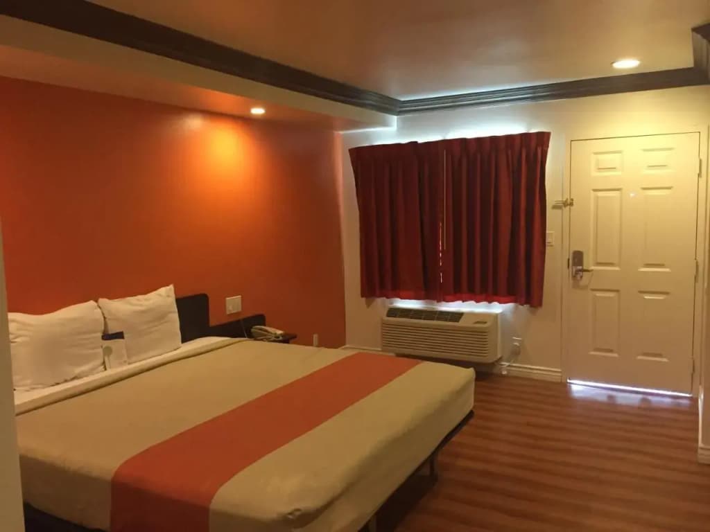 Bella Suites - photo 2