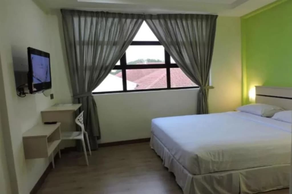 Merlin Hotel - photo 4