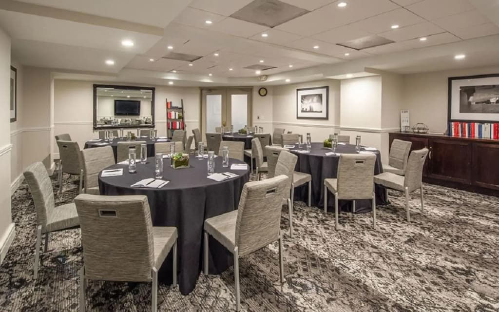 King George Hotel - photo 17