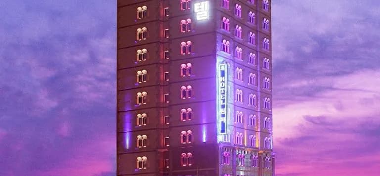 Hotel Windsor - main photo
