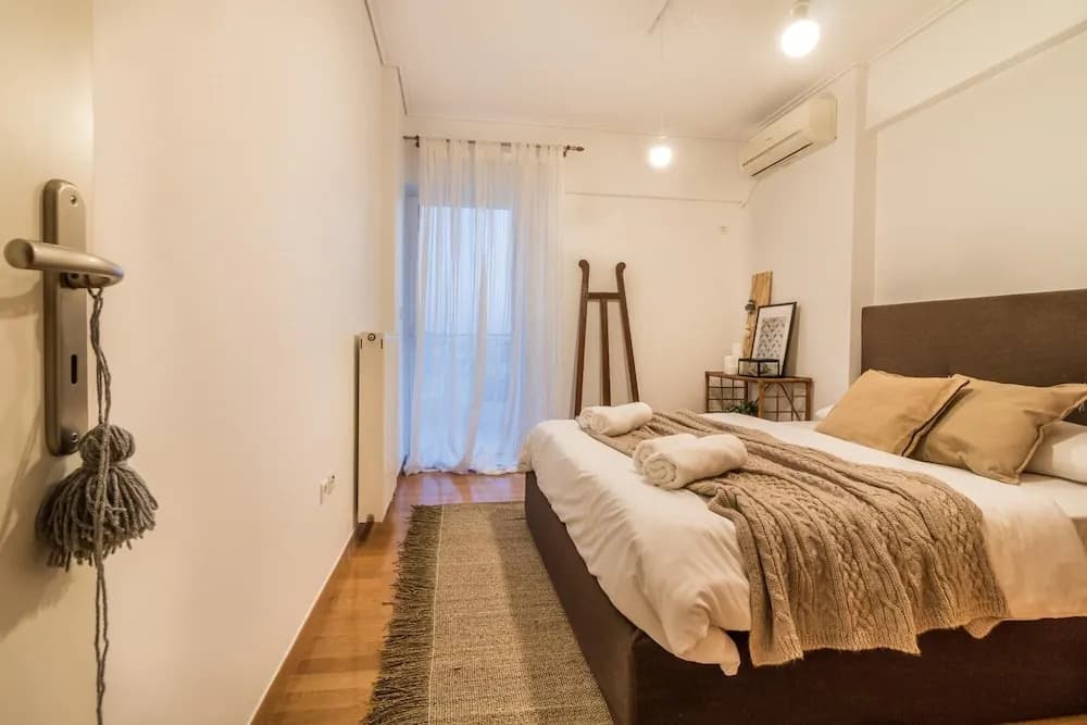 Renovated 3 bedroom apt with Acropolis View - photo 5