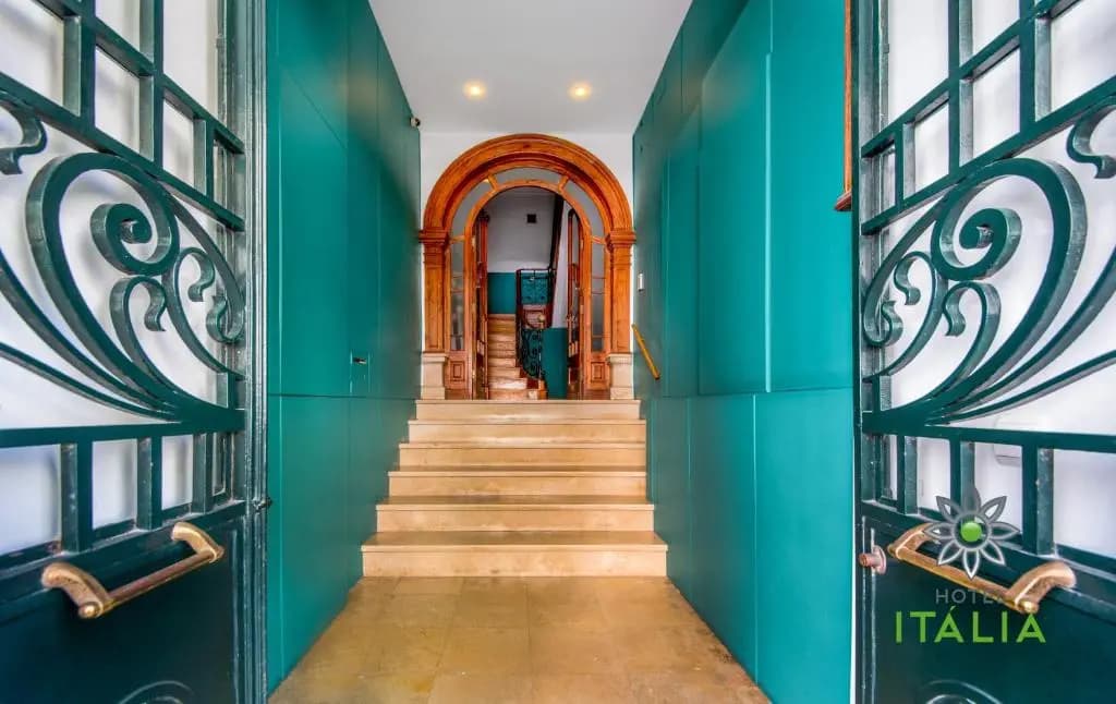 Hotel Italia - photo 8