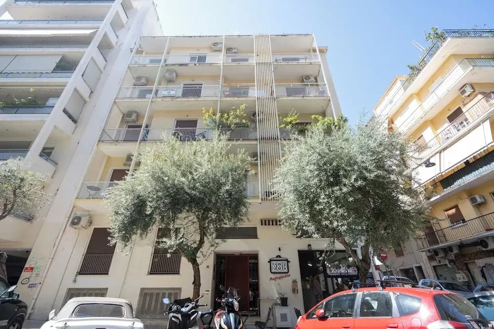 Sophisticated Modern Apt in Athens - photo 1