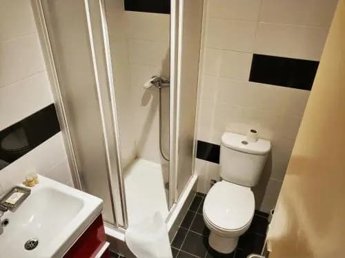 Red Passion Apartment - photo 9