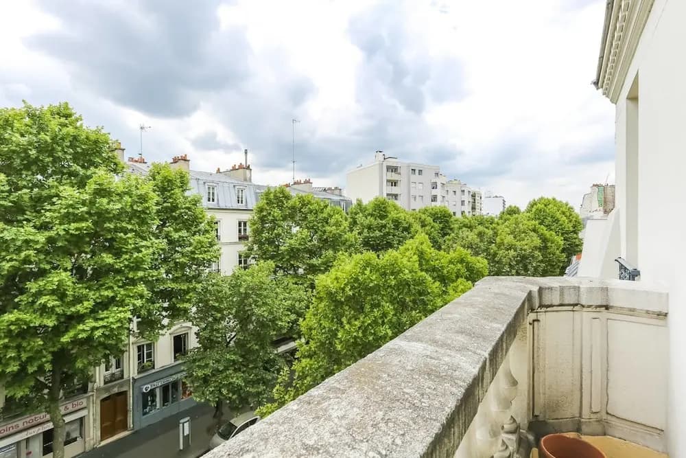 Spacious & Bright Apartment for 2 in Faidherbe/nation - photo 9