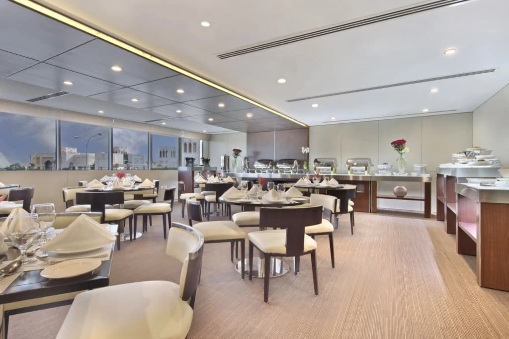 The Curve Hotel - photo 16
